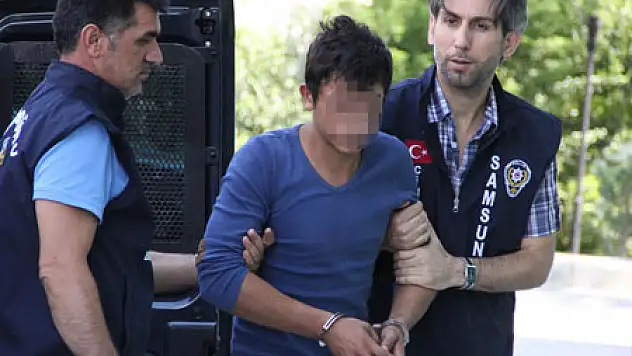 Nikahsız eşini kafasından vurdu