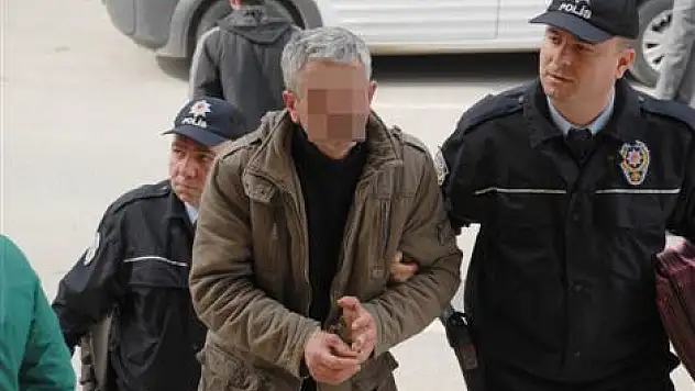 Eşine bıçakla saldıran şahıs gözaltına alındı