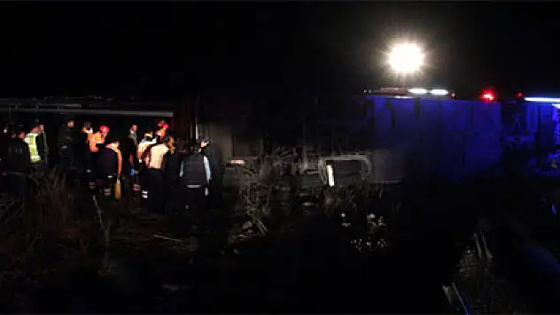 Yolcu otobüsü tarlaya uçtu: 29 yaralı!