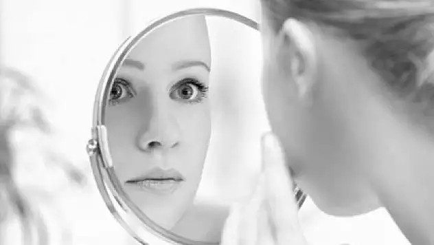 Ilıtılmış bal ile siyah noktalardan kurtulun !