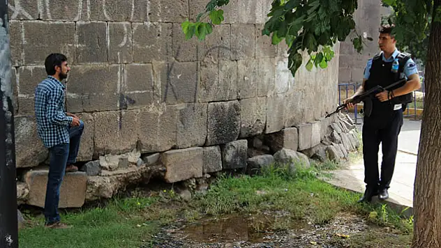 Sur ilçesinde güvenlik önlemleri artırıldı