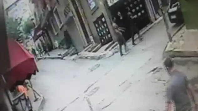 İranlı turiste kapkaç şoku