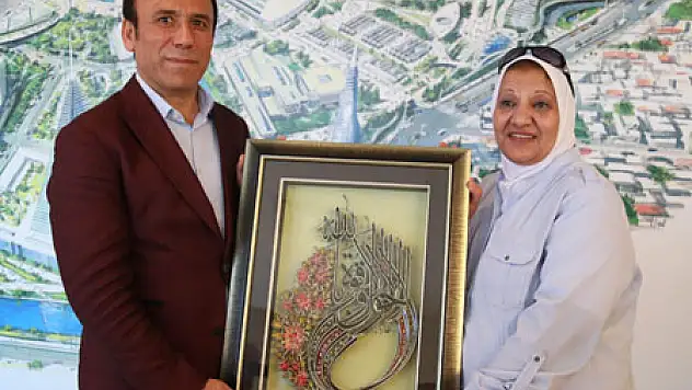 Genç: 'Medeniyetimize Yakışır Projeler Üretiyoruz'