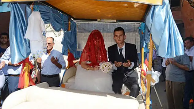 Faytonu gelin arabası yaptılar