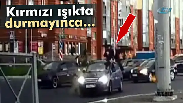 Motosiklet sürücü takla attı