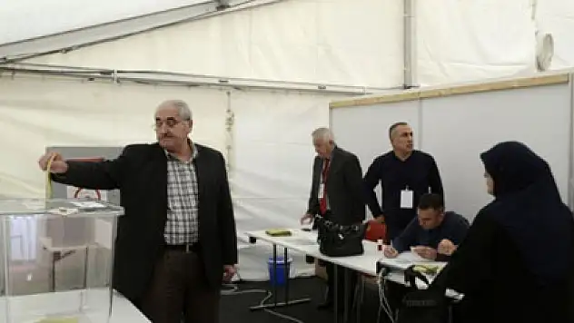 Gurbetçiler sandık başında