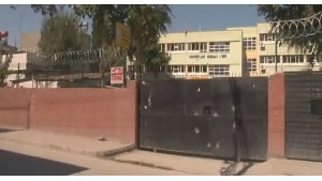 Okula bir saldırı da Adana'da