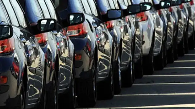 Otomobil üretimi en yüksek seviyeye ulaştı, ihracat azaldı