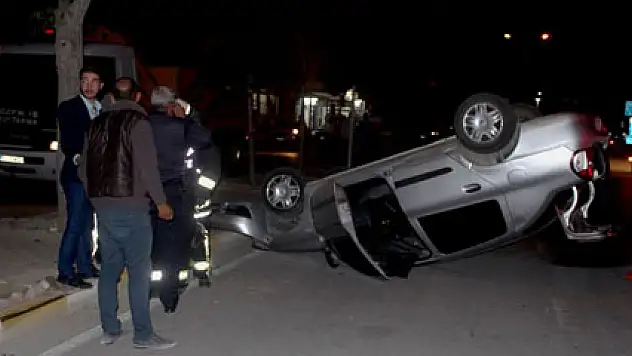 Takla atan otomobilden burnu bile kanamadan kurtuldu
