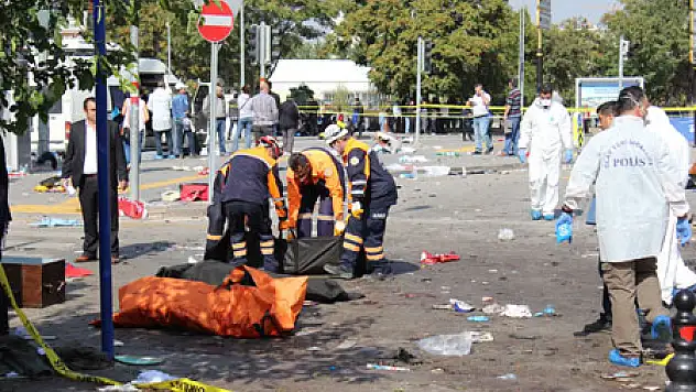 'TERÖRÜ LANETLİYORUZ'