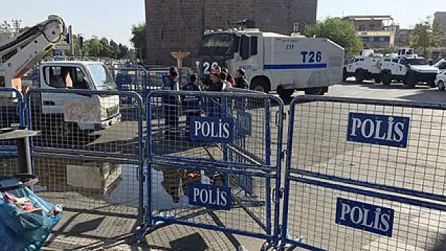 Diyarbakır'ın Sur ilçesinde sokağa çıkma yasağı sürüyor