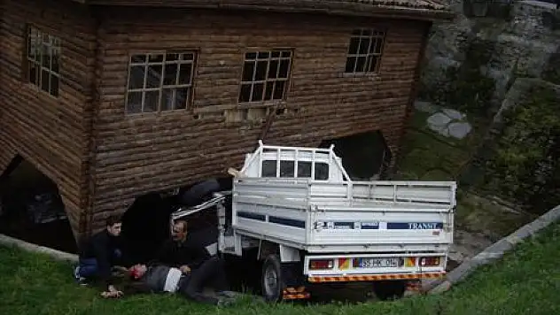 ÇARŞAMBA' DA TRAFİK KAZASI:2 YARALI…