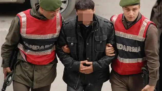 Demir sopayla darp zanlısı adliyeye sevk edildi