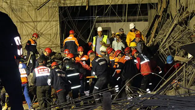 Enkazda kalan işçilere 9 saatte ulaşıldı