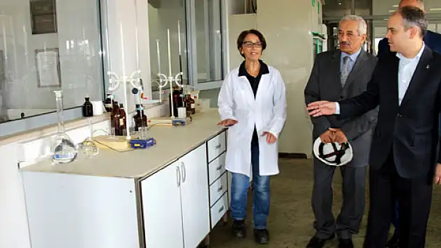 Bakan Kılıç, Fabrikaları Gezdi