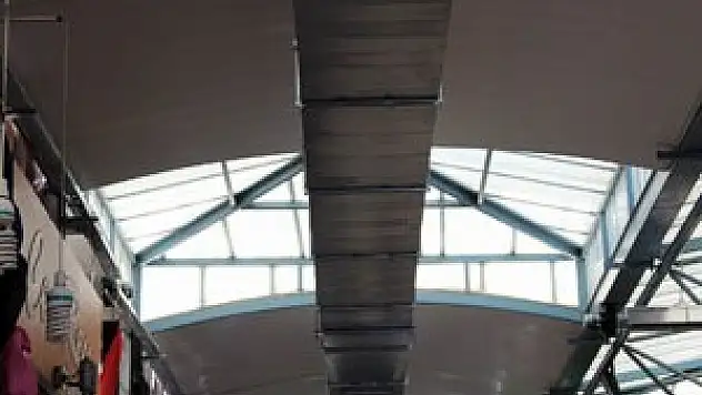 YABANCILAR ÇARŞISI'NDA KIŞIN MONTSUZ DOLAŞILABİLECEK 