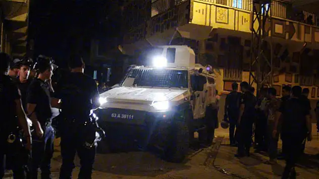 Çocukların kavgasına aileler karışınca 3'ü polis 14 kişi yaralandı