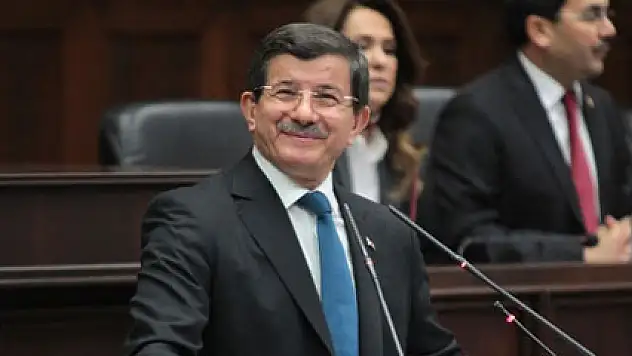 Başbakan Davutoğlu'ndan emeklilere müjdeli haberler