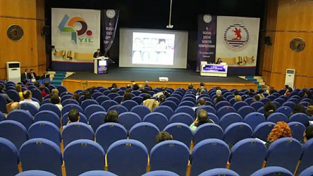 Akan: 'Psikiyatristler Genetiği Suçluyor'