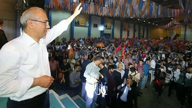 Elvan: 'Sorumluluk almaktan kaçtılar'