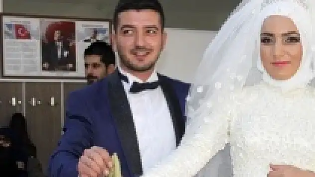 Nikah masasından önce sandıkta 'evet' dediler