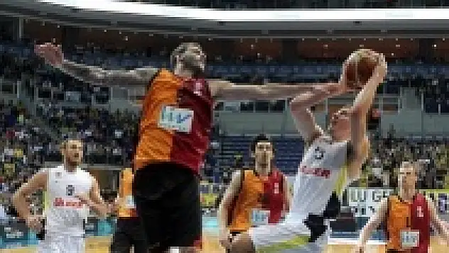 Bugün günlerden derbi