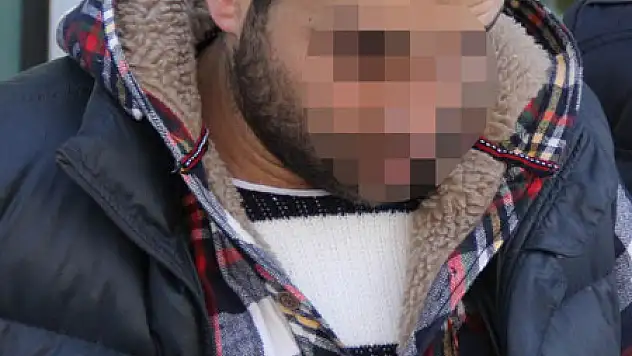 Bakışma Yüzünden 3 Yerinden Bıçakladı