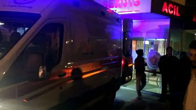 Hastanede keserli, bıçaklı kavga: 6 yaralı