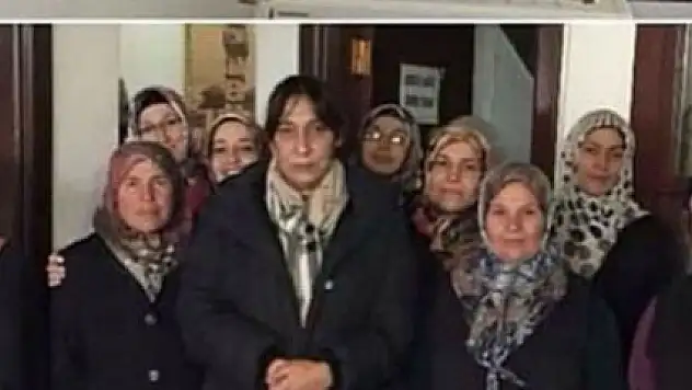 Melek Baykal'dan başörtülüleri aşağılayan sözler