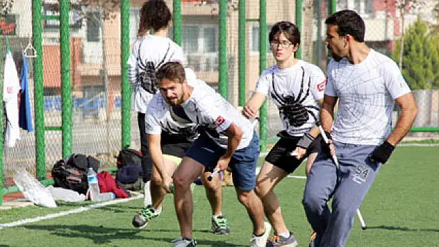 Harry Potter'ın uçan süpürgeli efsanevi maçı gerçek oldu