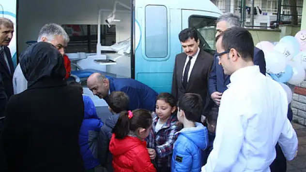 32 Bin Öğrenciye Ağız Taraması