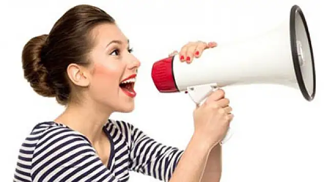 Hızlı ve yüksek sesle konuşanlar dikkat