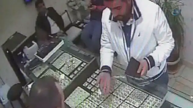 Sahte altın satan şahıs yakalandı
