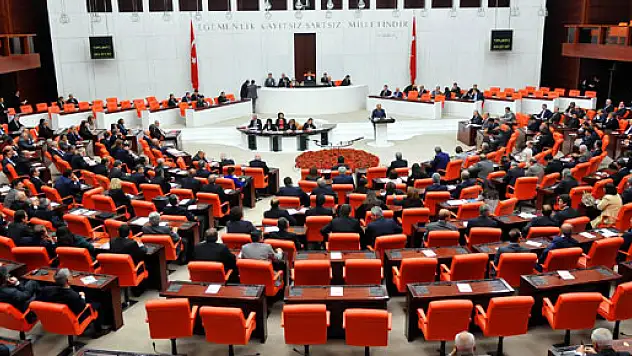 PARTİLERİN MECLİS ADAYLARI BELLİ OLDU