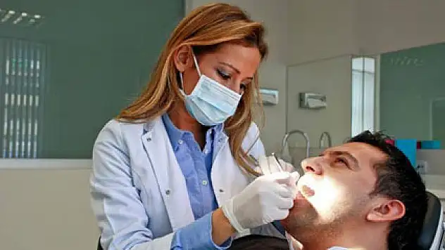 Diş sağlığınız için bu yiyeceklerden uzak durun