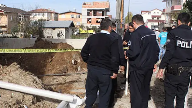 Göçük altında kalan işçi kurtarılamadı