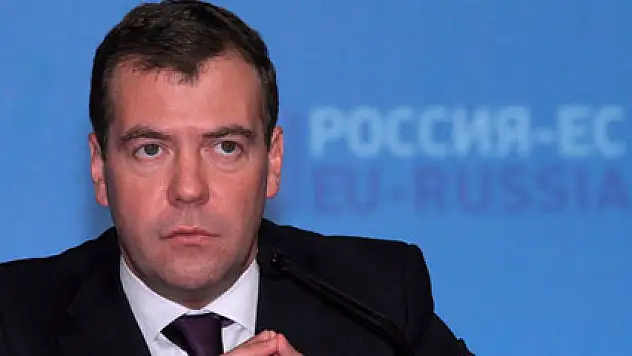 Medvedev: 'Ortak projeler iptal edilebilir'