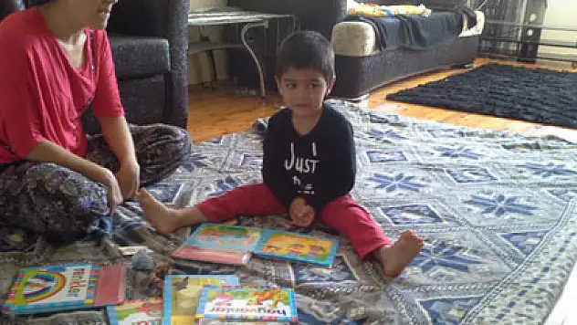 Minik Ayaz yardım bekliyor