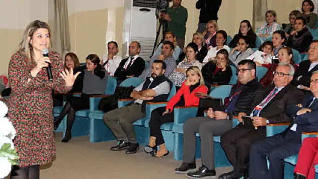 Velilere, 'Çocukların her dediğini yapmayın' uyarısı