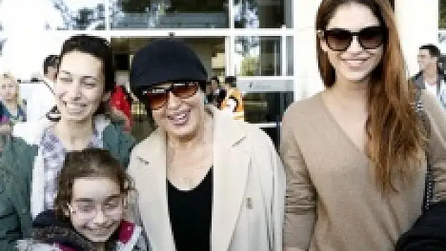 Türkan Şoray iki 'Yağmur' arasında dilek tuttu