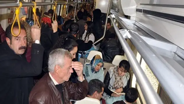 Trende mahsur kaldılar!