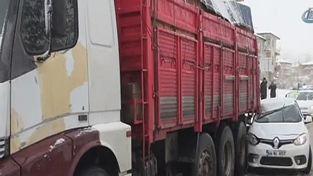 Kar kazaları da beraberinde getirdi