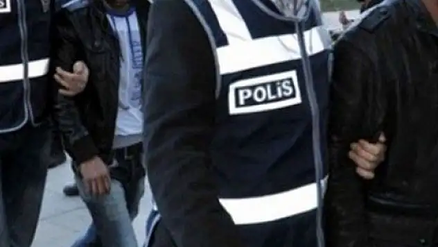 Okuldan 126 tablet çalan hırsızlar yakalandı