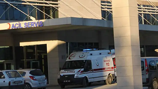 Otomobil şarampole yuvarlandı: 2 ölü, 4 yaralı