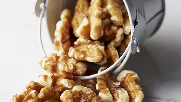 Cevizde yüzde 21 daha az kalori var