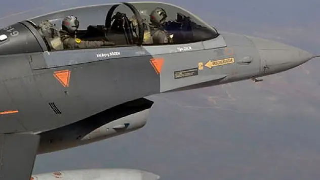 Suriye sınırında 12 F-16 devriye uçuşu yaptı