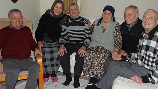 Stalin'in Sibirya'ya sürdüğü aile 56 yıl sonra bir araya geldi