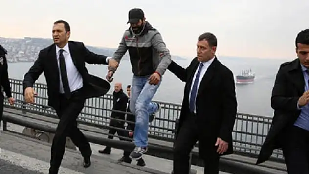 İntihar etmek isteyen genci Cumhurbaşkanı engelledi