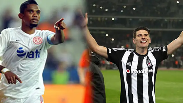 İlk yarıya Eto'o ve Gomez damga vurdu