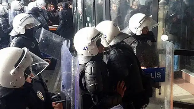 Kocaeli Üniversitesi karıştı: 28 gözaltı